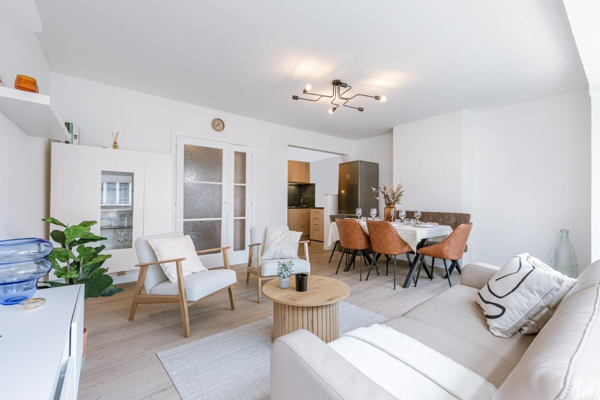 Hugo By The Harbor, Light-Filled And Centrally Located Apartment - Free Parking Ostend Exterior photo